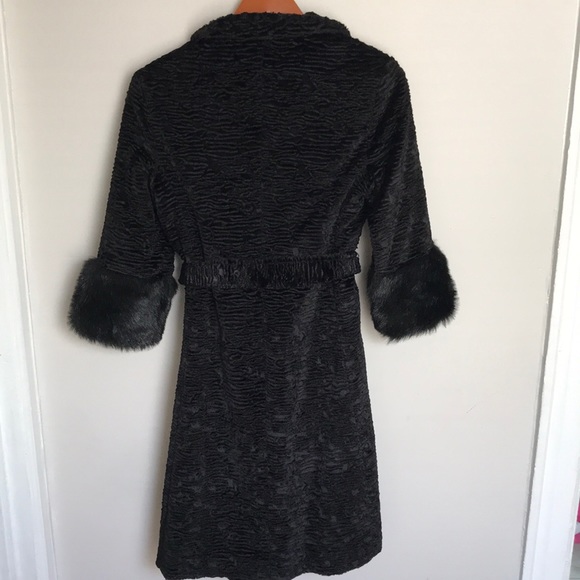 New Sherry Cassin New York Faux Fur Coat - Picture 2 of 7